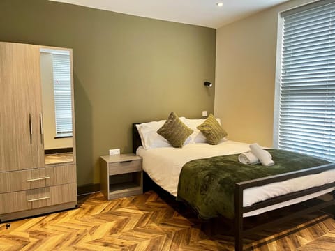 Bed, Photo of the whole room, Bedroom, wardrobe