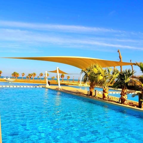 Nearby landmark, Day, Natural landscape, Beach, Pool view, Swimming pool