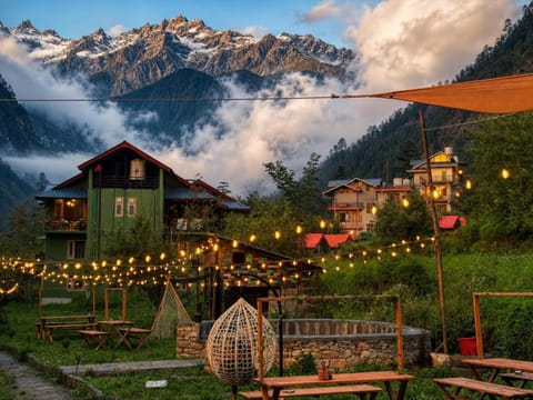 Restaurant/places to eat, Garden