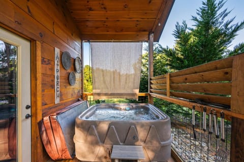 Patio, Hot Tub