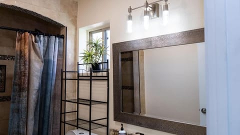 Bathroom, Bath