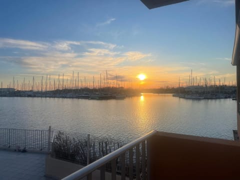 View (from property/room), Balcony/Terrace, Sea view, Sunset