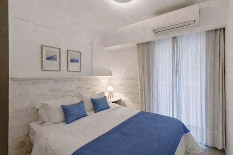 Bed, Photo of the whole room, Bedroom, air conditioner