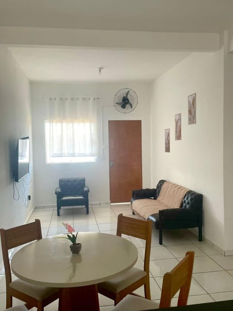 Communal lounge/ TV room, TV and multimedia, Living room, Seating area, Dining area