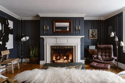 Living room, Seating area, fireplace
