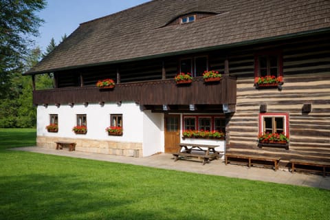 Property building, Garden view