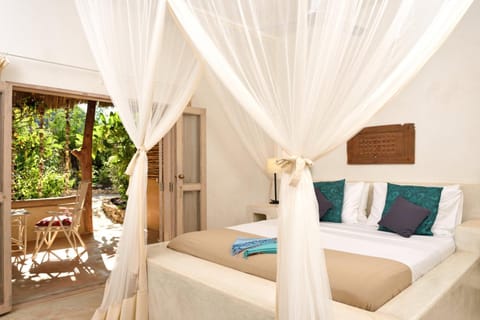 Bed, Garden, Balcony/Terrace, Photo of the whole room, Bedroom, Garden view