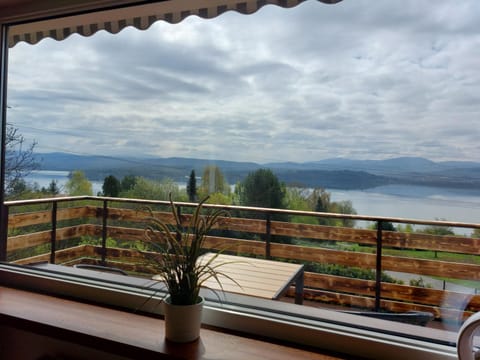 Day, Natural landscape, View (from property/room), Balcony/Terrace, Lake view, Mountain view