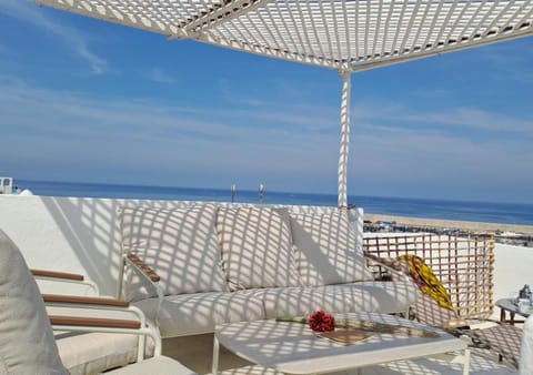 Balcony/Terrace, Balcony/Terrace, Seating area, Sea view