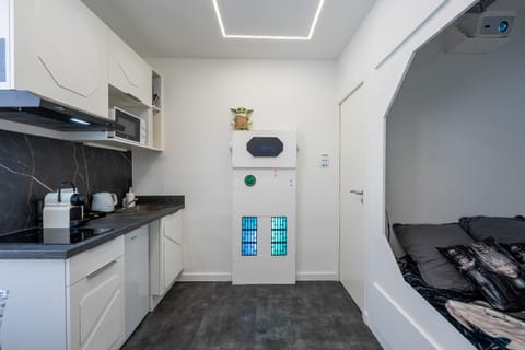 Bed, Night, Kitchen or kitchenette, Decorative detail