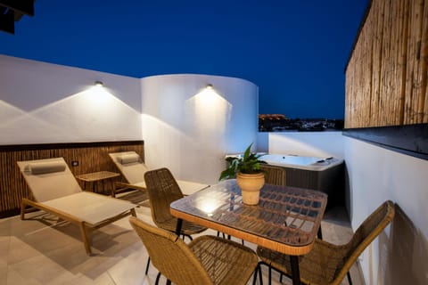 Night, Balcony/Terrace, Seating area