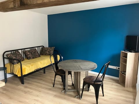 Bed, Living room, Dining area