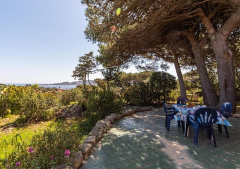Dining area, Garden view, Mountain view