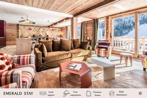 Living room, Seating area, Mountain view