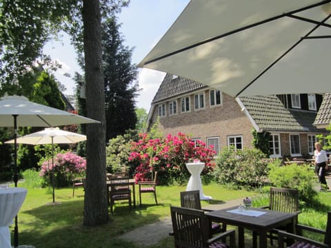 Day, Garden