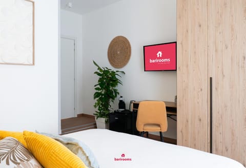 TV and multimedia, Photo of the whole room