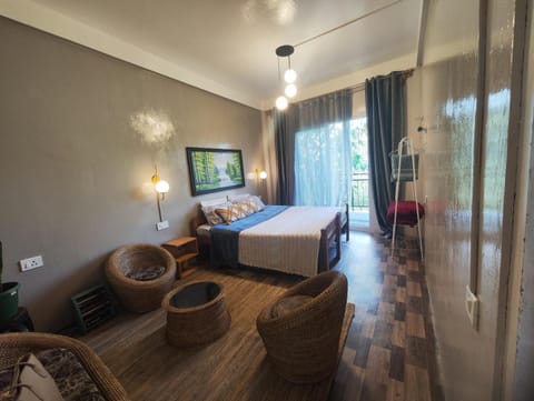Bed, Living room, Bedroom