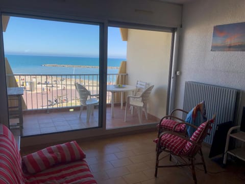 Balcony/Terrace, Living room, Beach, Sea view