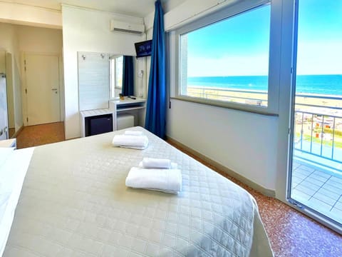 Bedroom, Sea view