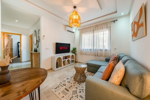 Communal lounge/ TV room, TV and multimedia, Seating area, Evening entertainment