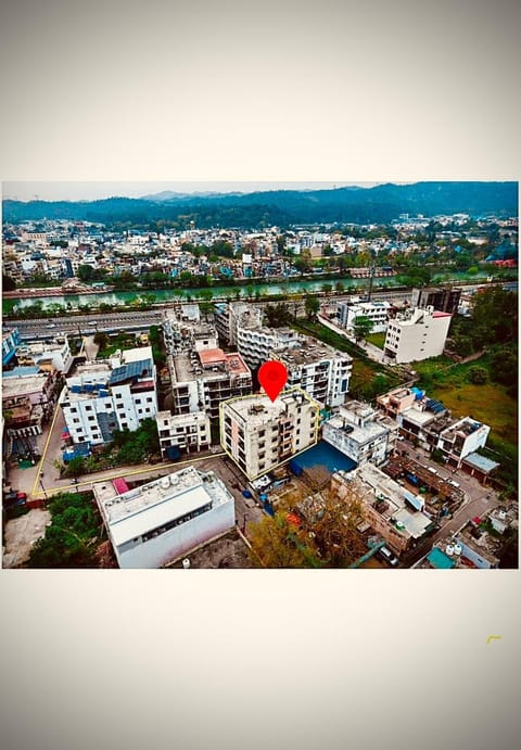 Property building, Natural landscape, City view, Sea view, Street view, Location, Parking