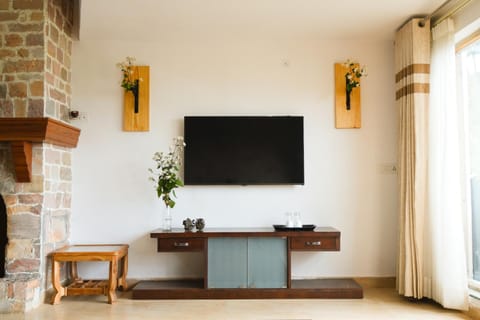 Communal lounge/ TV room, TV and multimedia