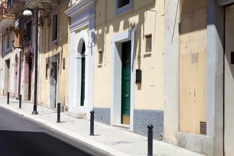 Facade/entrance, Street view