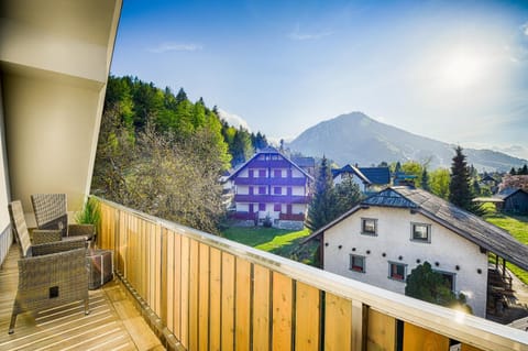 View (from property/room), Balcony/Terrace, Mountain view, Sunset