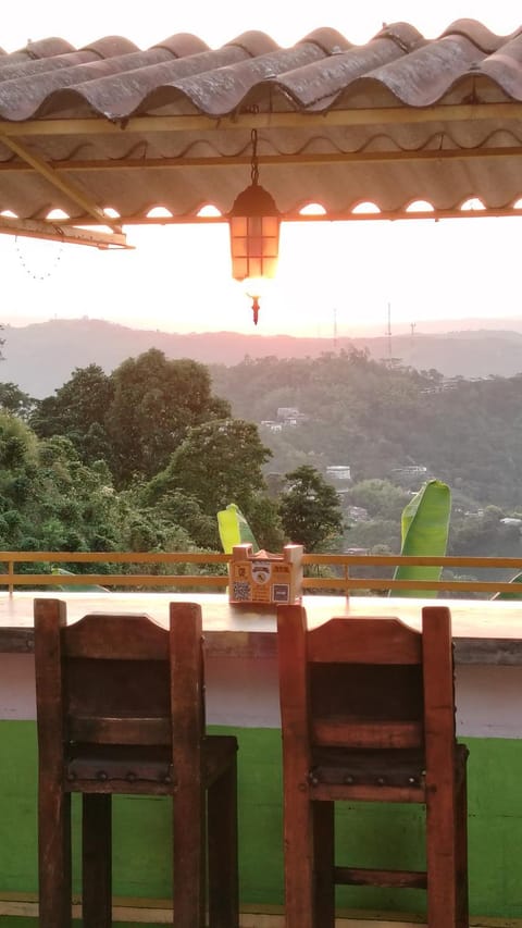 Patio, Natural landscape, View (from property/room), Balcony/Terrace, Dining area, Mountain view