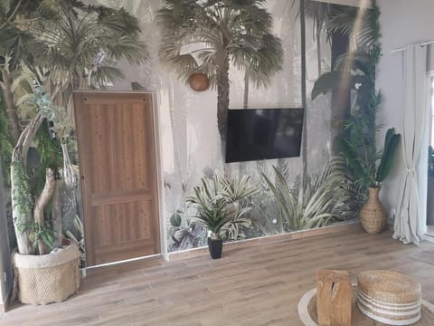 Communal lounge/ TV room, TV and multimedia