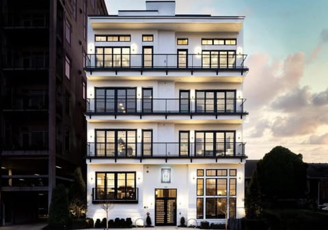 Property building, Day