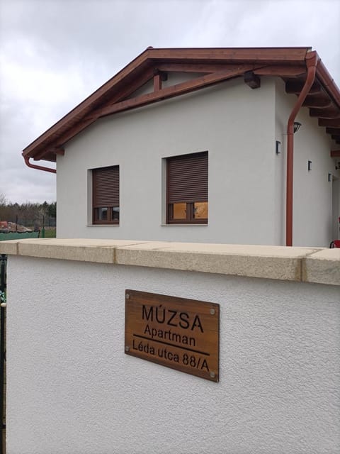 Property building, Property logo or sign