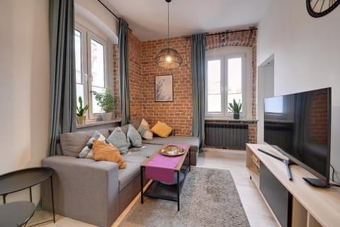 TV and multimedia, Living room, Decorative detail