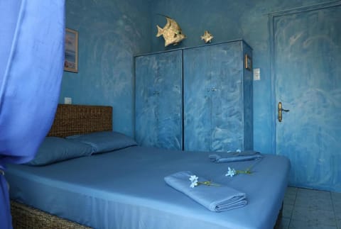 Bed, Bedroom, wardrobe