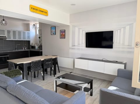 TV and multimedia, Living room