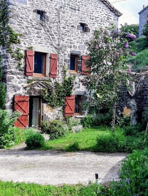 Property building, Spring, Natural landscape, Garden, Garden, Garden view