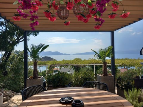Balcony/Terrace, Garden view, Sea view