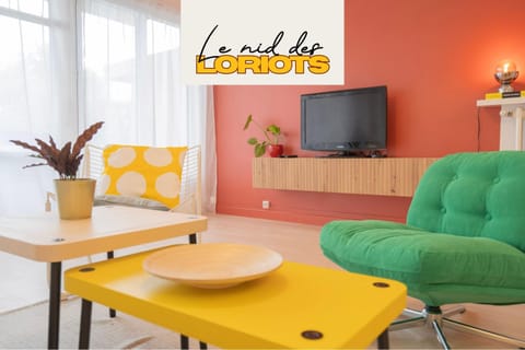 TV and multimedia, Living room, Logo/Certificate/Sign