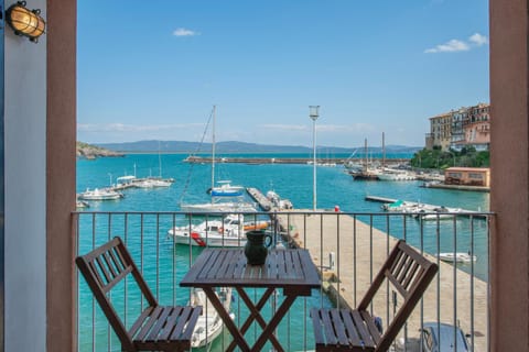 Patio, Day, Natural landscape, Balcony/Terrace, Sea view