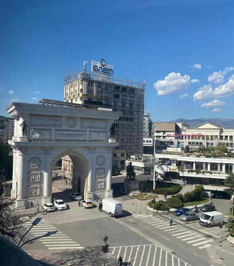 Landmark view, Landmark view