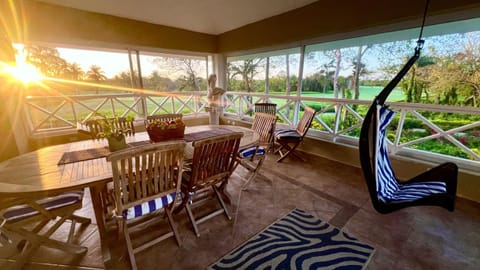 Bird's eye view, Balcony/Terrace, Dining area