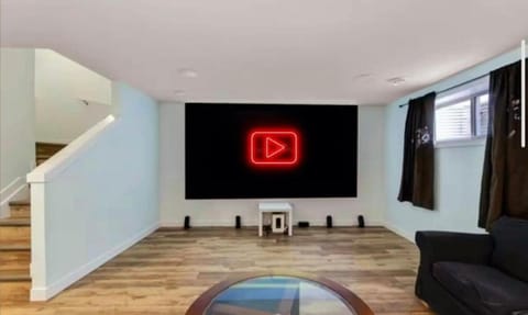 Communal lounge/ TV room, TV and multimedia