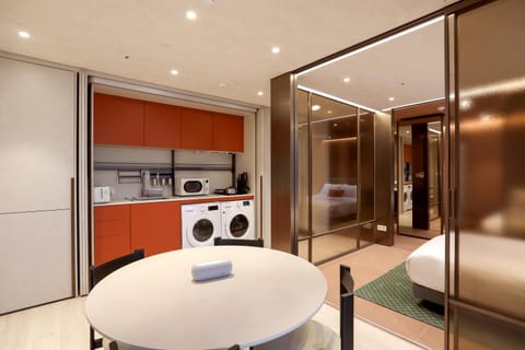 Kitchen or kitchenette, Bedroom, stove, toaster, dryer
