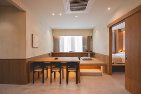 Living room, Seating area, Dining area