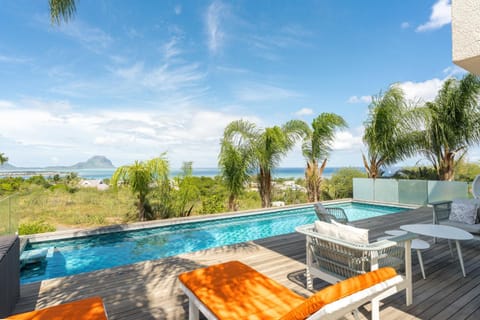 BBQ facilities, Mountain view, Sea view, Swimming pool, Breakfast, Sunrise