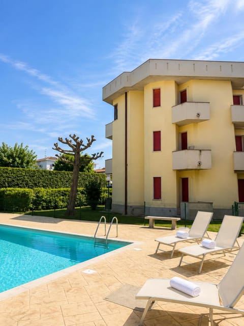 Property building, Pool view, Swimming pool