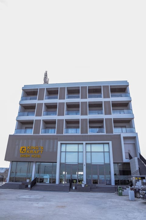 Property building, Day, Parking