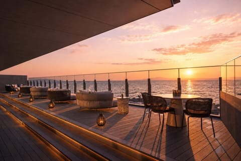Balcony/Terrace, Lounge or bar