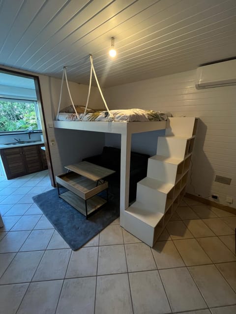 Bed, bunk bed