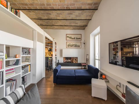Library, TV and multimedia, Living room